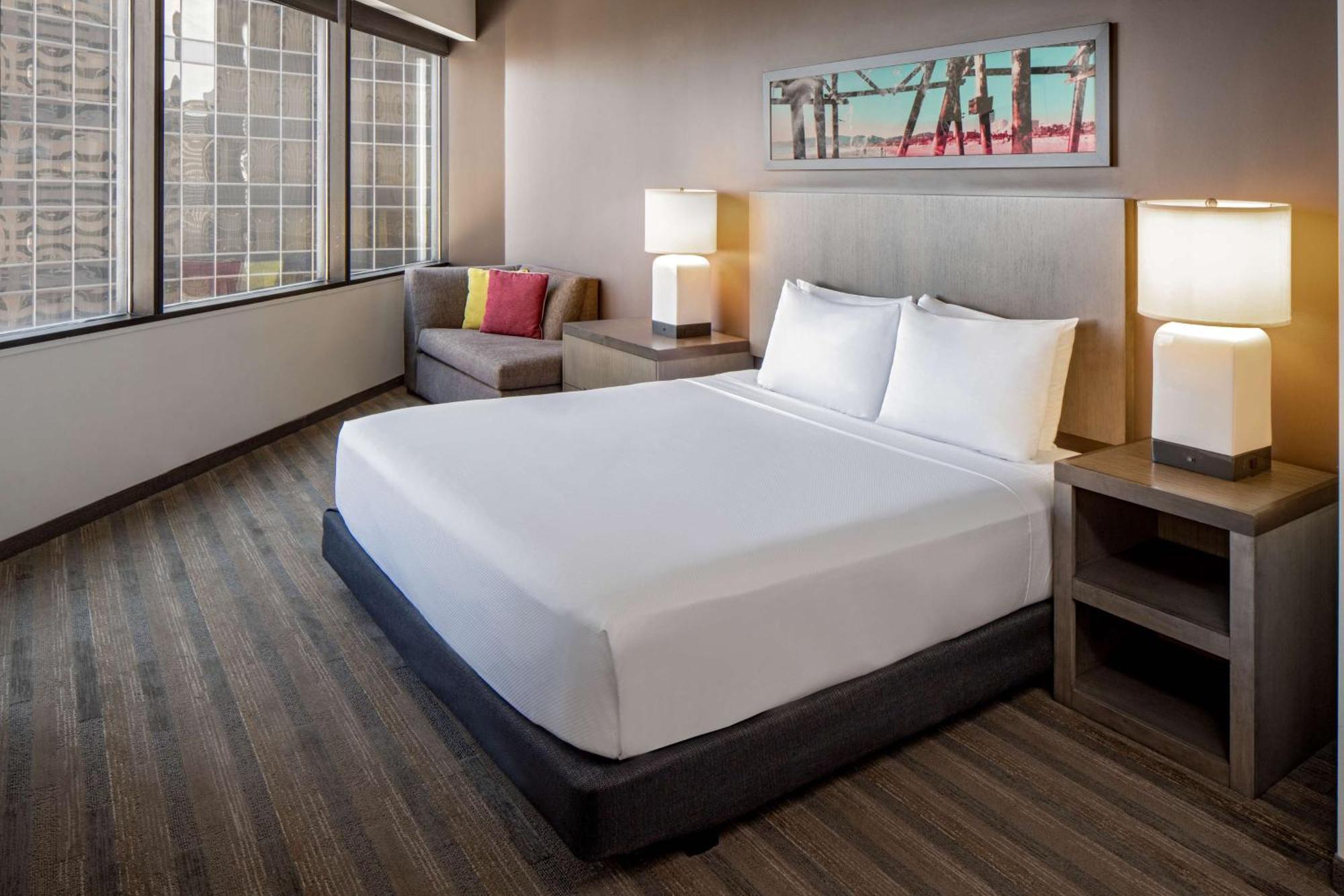 Hyatt House New Orleans Downtown Hotel Exterior photo
