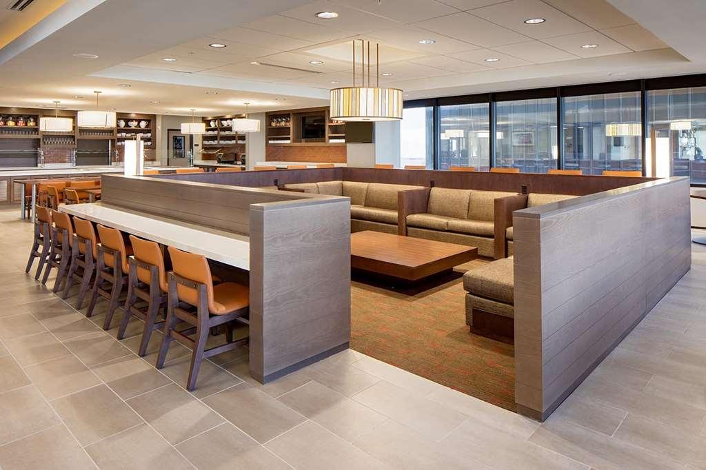 Hyatt House New Orleans Downtown Hotel Restaurant photo